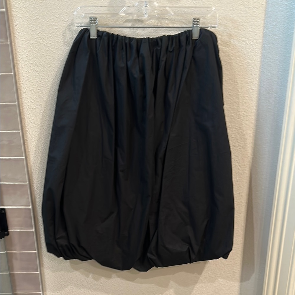 Elegant Black Bubble Skirt